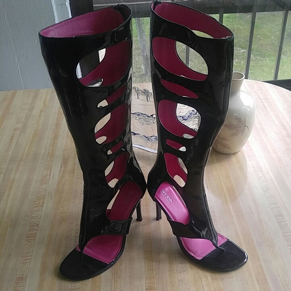 Splash Black Heeled Boots with Edgy Cut-Out Design